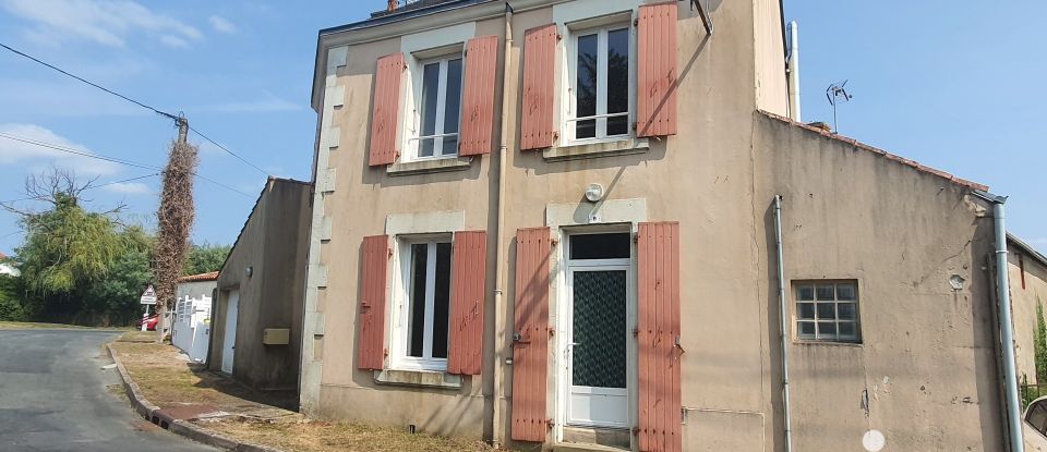 Maison de village 4 pièces de 95 m² à Le Champ-Saint-Père (85540)