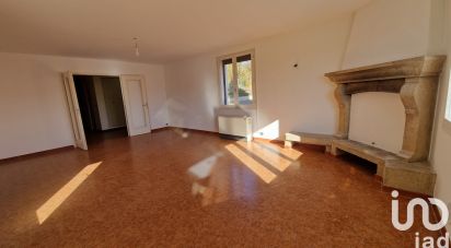 Maison traditionnelle 8 pièces de 174 m² à Aiglun (04510)