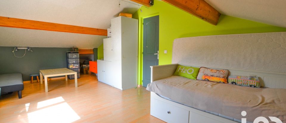 House 6 rooms of 137 m² in L'Haÿ-les-Roses (94240)