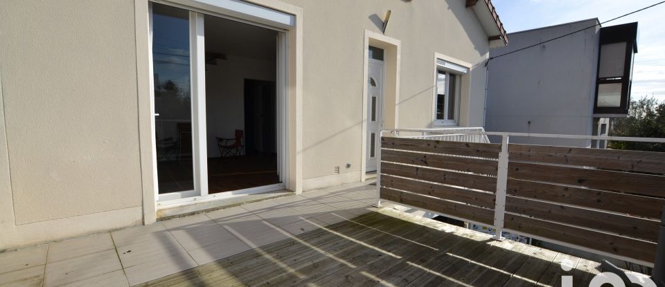 House 6 rooms of 137 m² in L'Haÿ-les-Roses (94240)