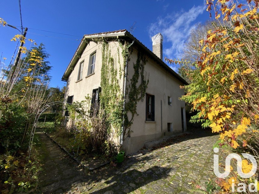 Traditional house 6 rooms of 120 m² in Montigny-sur-Loing (77690)