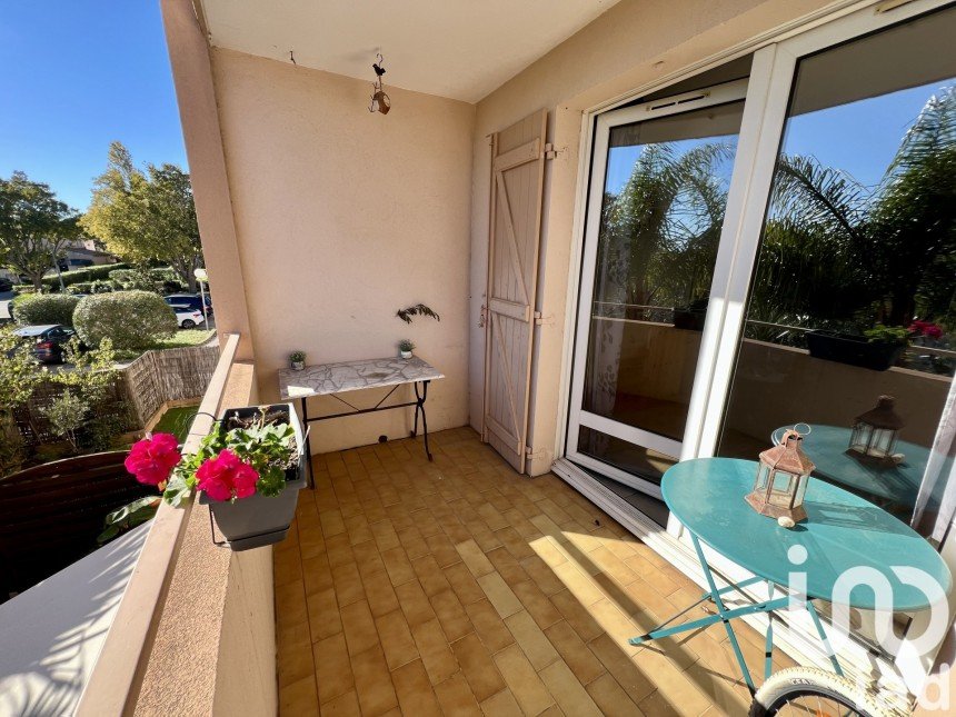 Apartment 4 rooms of 80 m² in Sanary-sur-Mer (83110)