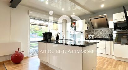 Maison 6 pièces de 137 m² à Saint-Léonard (62360)