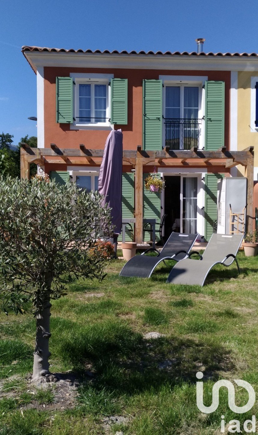 House 4 rooms of 86 m² in Roquefort-les-Pins (06330)