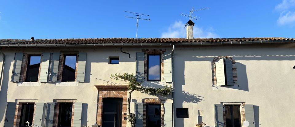 House 5 rooms of 280 m² in Lagrave (81150)