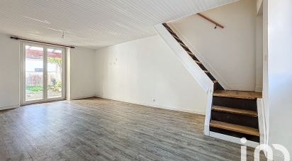 Maison 4 pièces de 82 m² à Guignes (77390)