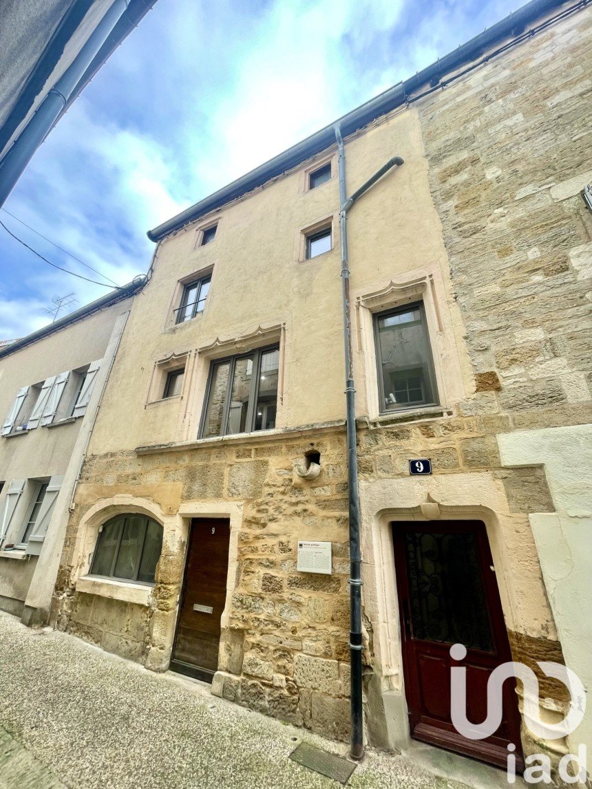 Town house 3 rooms of 107 m² in Langres (52200)