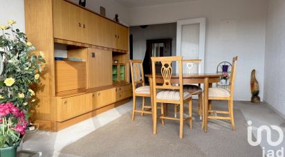 Apartment 4 rooms of 77 m² in Évry (91000)