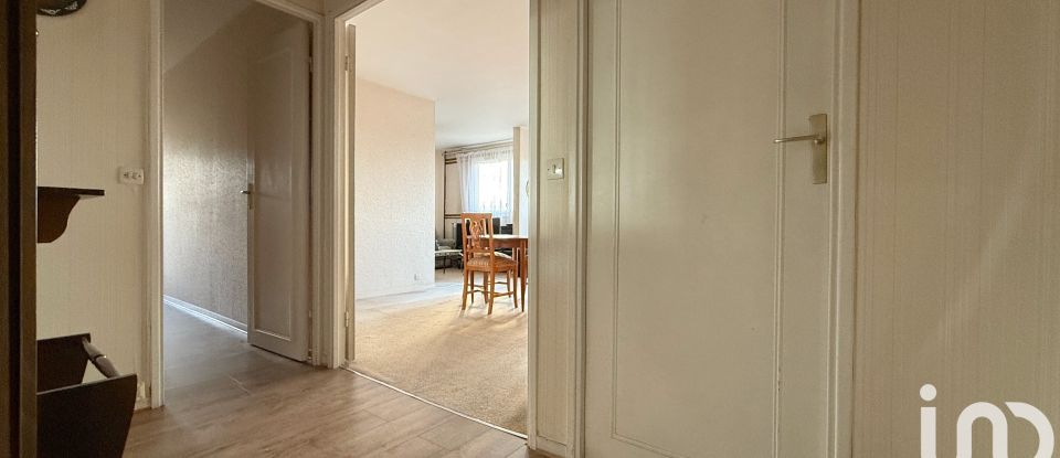 Appartement 4 pièces de 79 m² à Évry (91000)