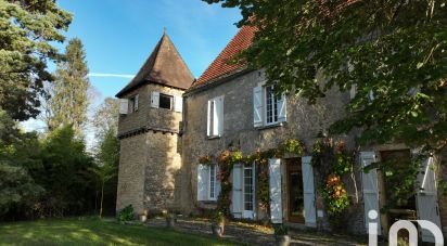 Manor 12 rooms of 500 m² in Sarlat-la-Canéda (24200)