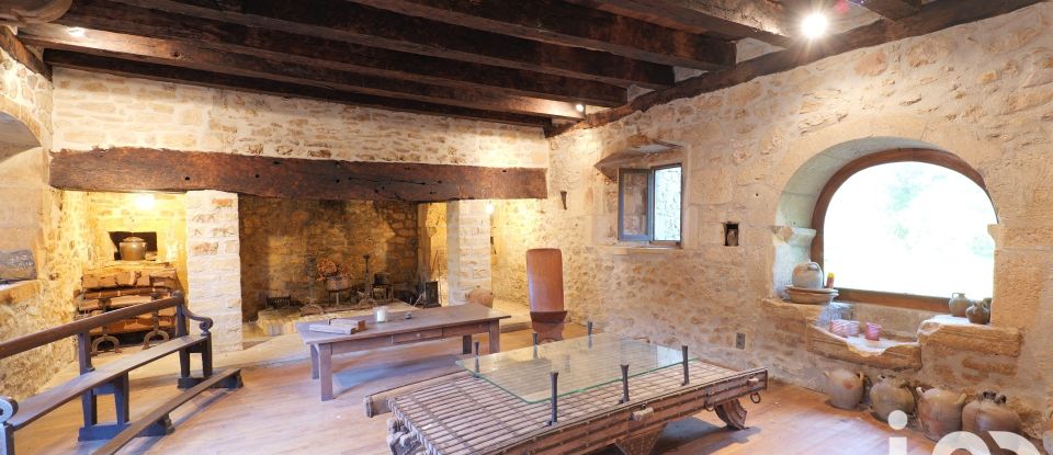 House 12 rooms of 500 m² in Sarlat-la-Canéda (24200)