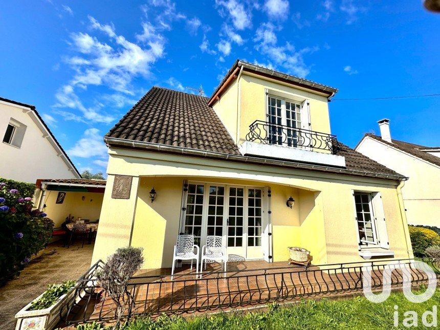 Traditional house 5 rooms of 94 m² in Soues (65430)