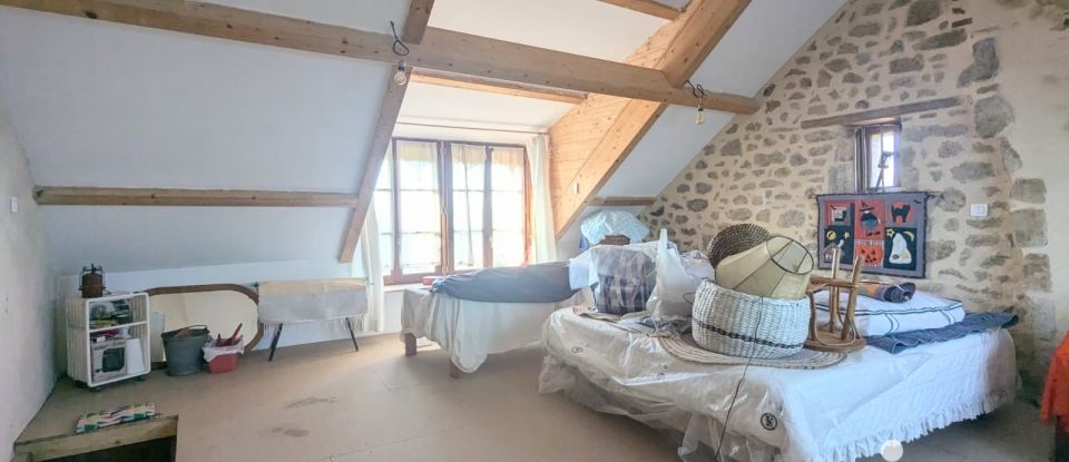 Country house 4 rooms of 56 m² in Le Bourg-d'Hem (23220)