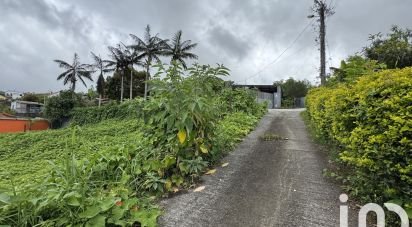 Terrain de 889 m² à Les Avirons (97425)