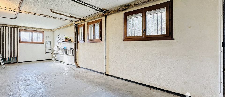 Maison 6 pièces de 120 m² à Beaucaire (30300)