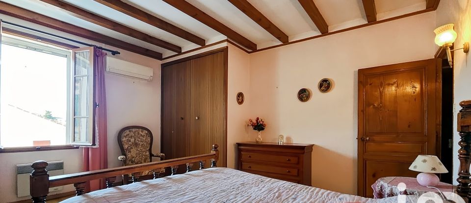 Maison de ville 4 pièces de 86 m² à Arles (13200)