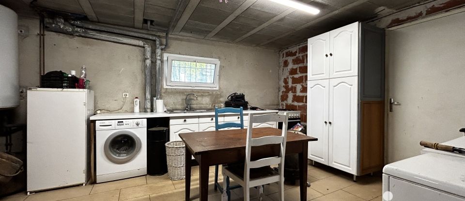 Maison 5 pièces de 123 m² à Naucelle (12800)