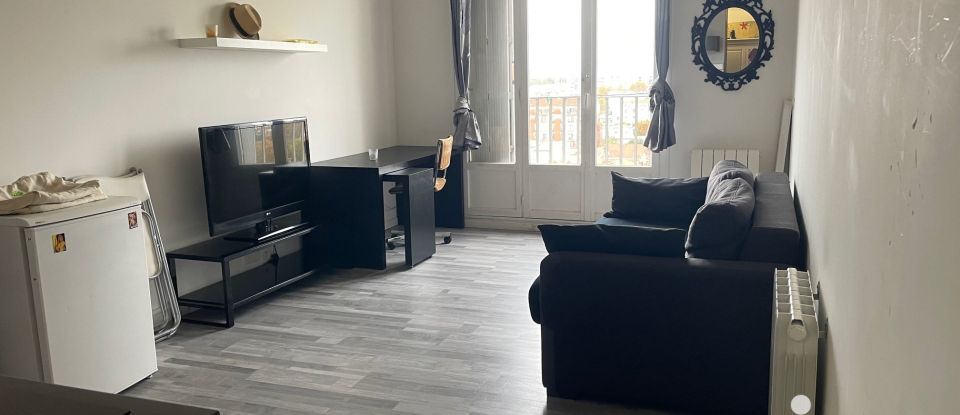 Apartment 4 rooms of 79 m² in Aubervilliers (93300)