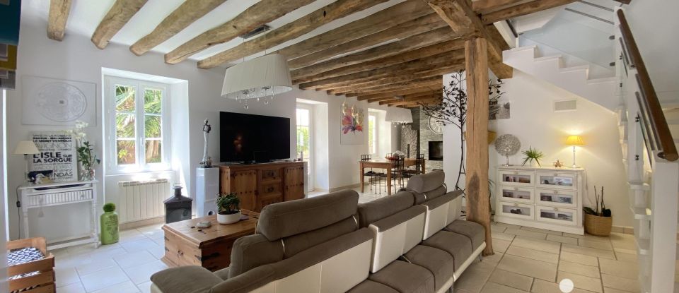 Maison 5 pièces de 138 m² à Cambo-les-Bains (64250)