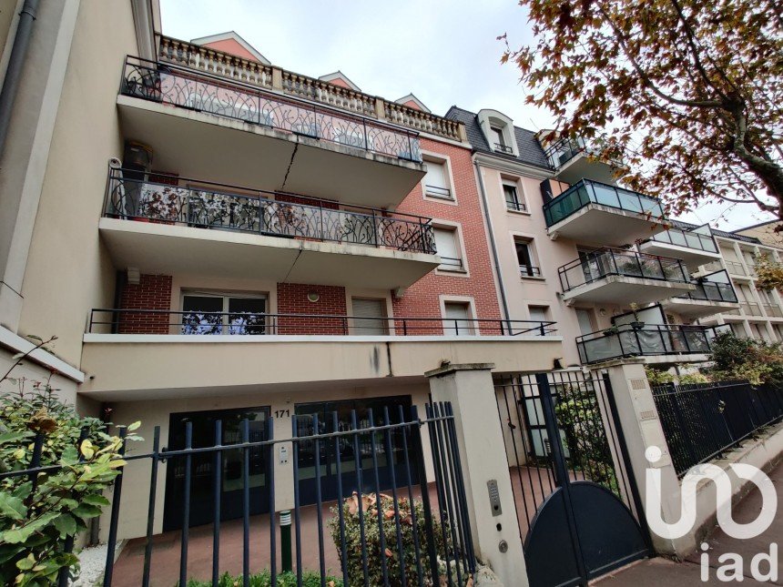 Apartment 3 rooms of 58 m² in Alfortville (94140)