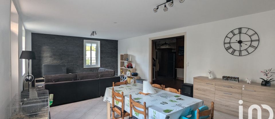 House 5 rooms of 145 m² in Berchères-les-Pierres (28630)