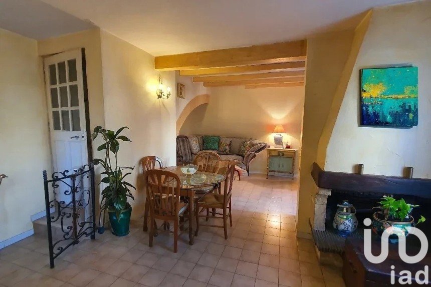 Maison de village 4 pièces de 54 m² à Maillane (13910)