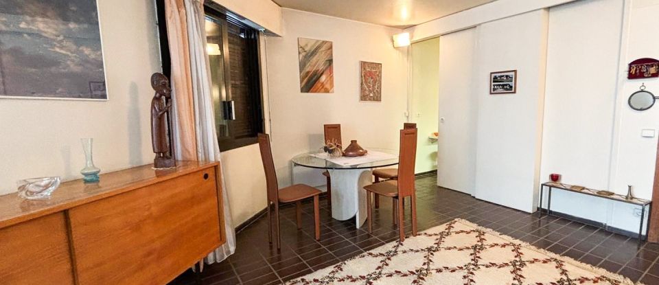 Appartement 2 pièces de 52 m² à Paris (75017)