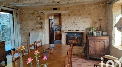 House 7 rooms of 155 m² in Saint-Cyprien (24220)