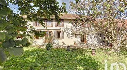 Traditional house 6 rooms of 190 m² in Vic-en-Bigorre (65500)