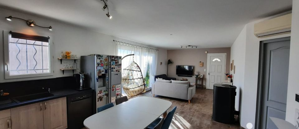 Maison 3 pièces de 65 m² à Villeneuve (04180)