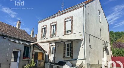 Traditional house 7 rooms of 153 m² in Amilly (45200)