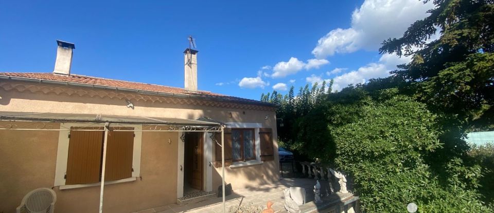 Traditional house 3 rooms of 74 m² in Le Thor (84250)