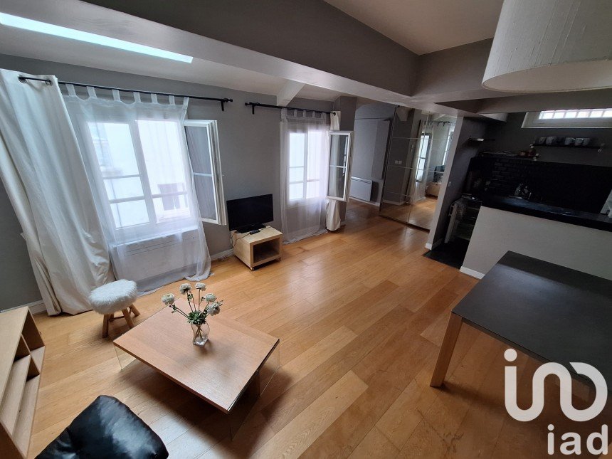 Duplex 2 rooms of 50 m² in Paris (75006)