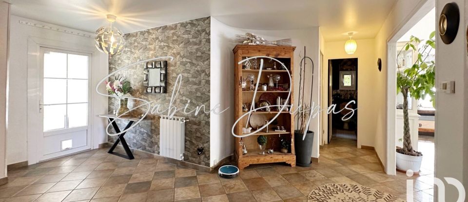 Estate 10 rooms of 375 m² in Taillades (84300)