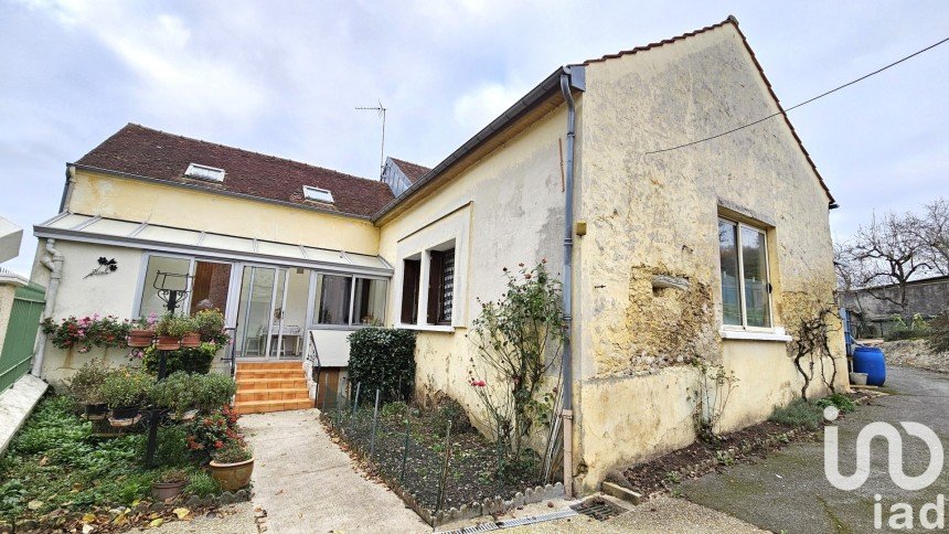 House 4 rooms of 95 m² in Montreuil-aux-Lions (02310)