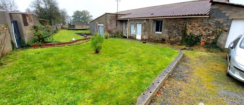 Maison de village 4 pièces de 111 m² à Chavagnes-les-Redoux (85390)