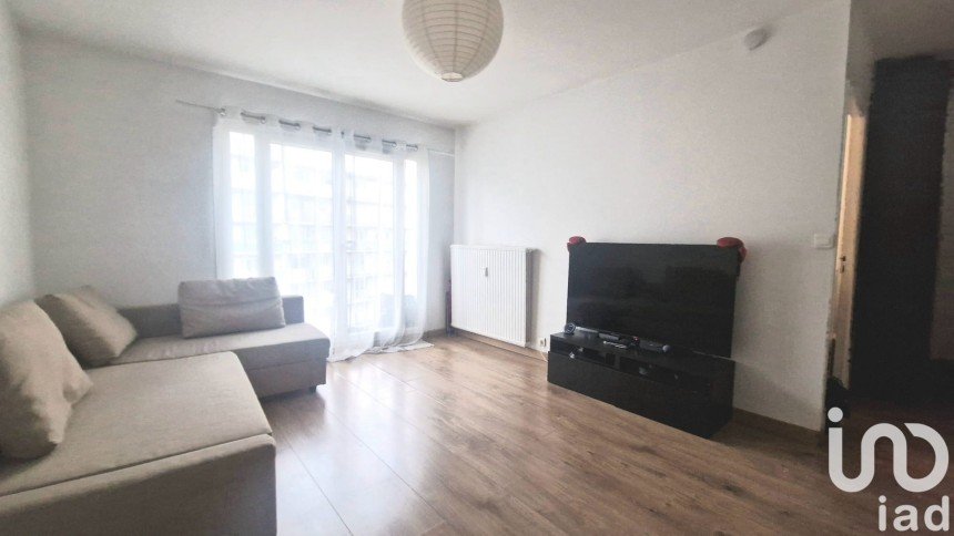 Apartment 2 rooms of 42 m² in Thiais (94320)