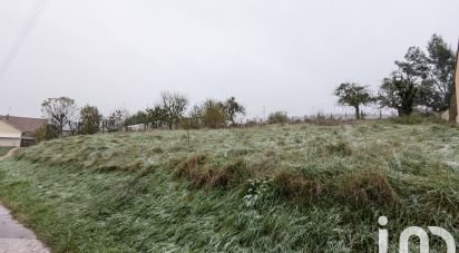 Terrain de 1 210 m² à Fleury-la-Vallée (89113)