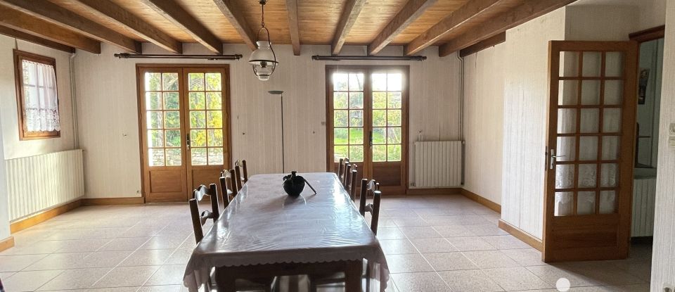 Traditional house 7 rooms of 132 m² in Brux (86510)