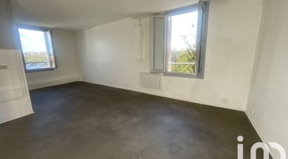 Apartment 1 room of 29 m² in Brunoy (91800)