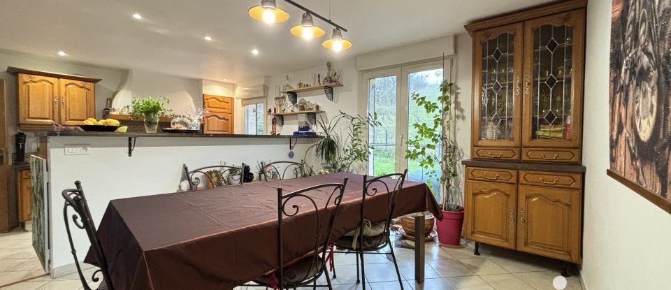 Maison 7 pièces de 156 m² à Viterne (54123)