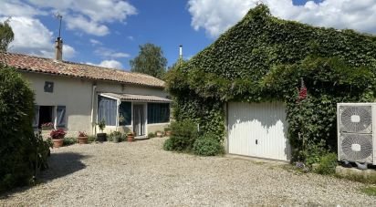 House 4 rooms of 95 m² in Clussais-la-Pommeraie (79190)