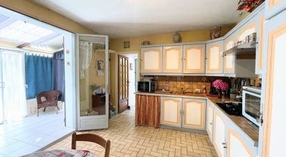 House 4 rooms of 95 m² in Clussais-la-Pommeraie (79190)