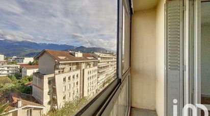 Appartement 3 pièces de 63 m² à Grenoble (38100)