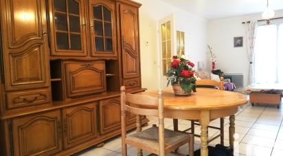 Traditional house 5 rooms of 120 m² in Courville-sur-Eure (28190)