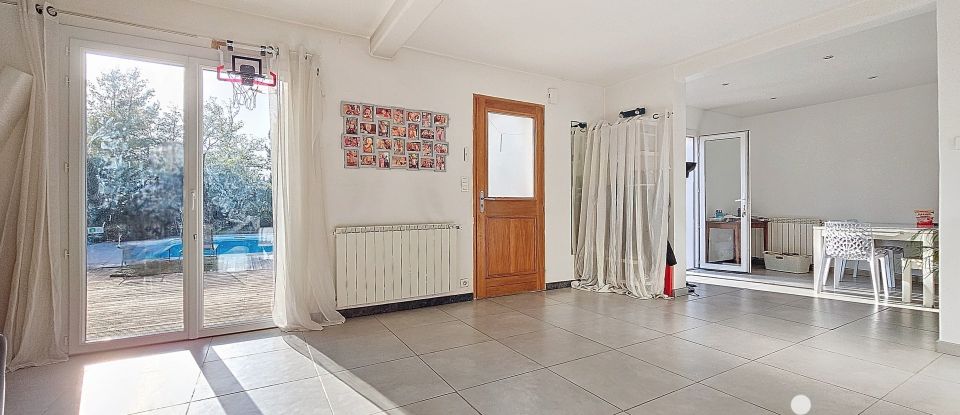 House 4 rooms of 126 m² in Avignon (84000)