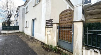 Apartment 4 rooms of 80 m² in Savigny-le-Temple (77176)