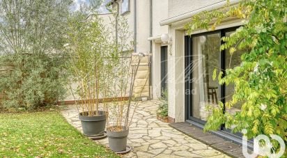 House 6 rooms of 152 m² in Rueil-Malmaison (92500)