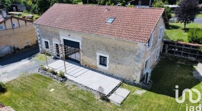 Maison 8 pièces de 222 m² à CÔTEAUX DU BLANZACAIS (16250)