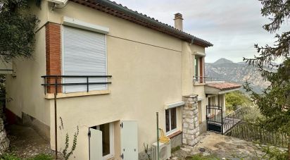 Maison 7 pièces de 137 m² à Gilette (06830)